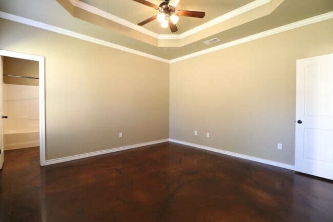 Building Photo - Stoneridge 502