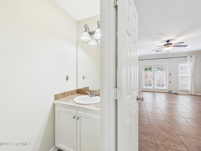 Building Photo - 109 Judice Meadows Ln