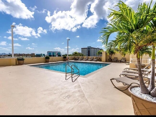 Building Photo - 117 NW 42nd Ave