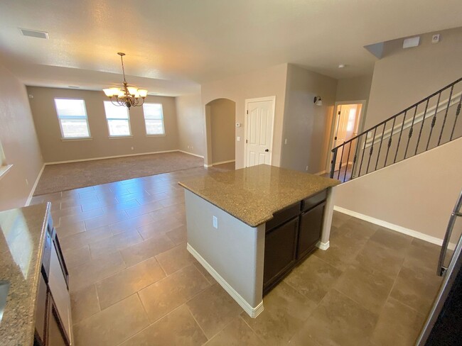 Building Photo - East El Paso LARGE 4 bed Refrig A/C!