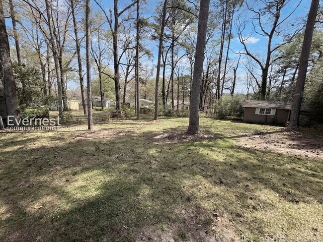 Building Photo - 208 Von Dale Dr