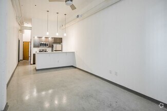 Building Photo - Downstairs One Bedroom Flat with Washer & ...