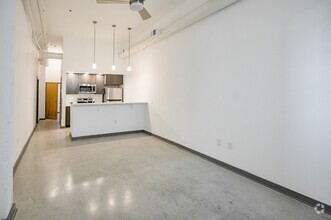 Building Photo - Downstairs One Bedroom Flat with Washer & ...