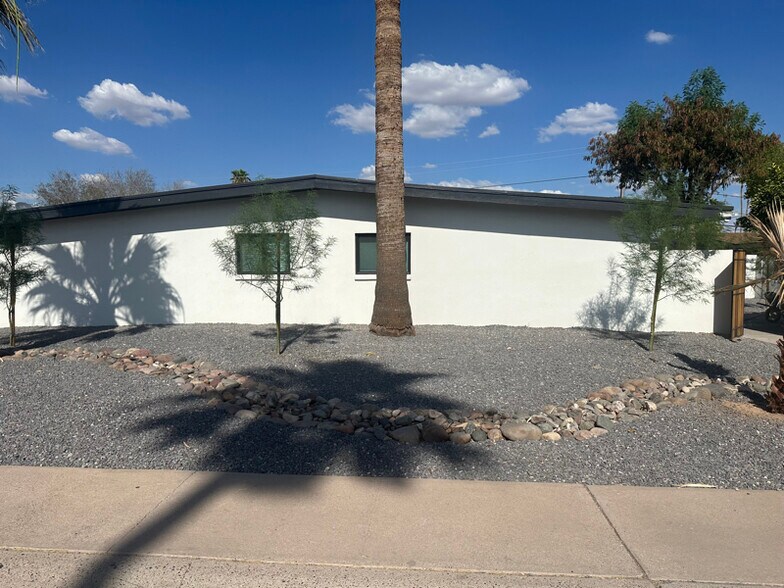 Primary Photo - 3301 N 66th Pl