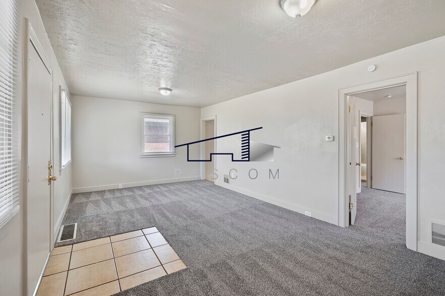 Building Photo - 212 Patterson St