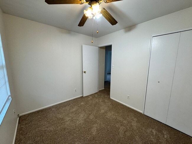 Building Photo - 119 Northlane Dr