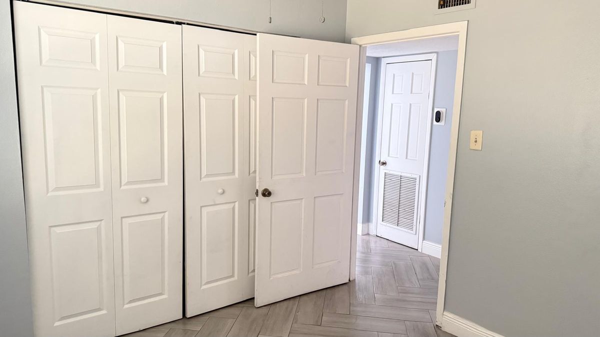 Building Photo - 1760 Tee Dee Ln