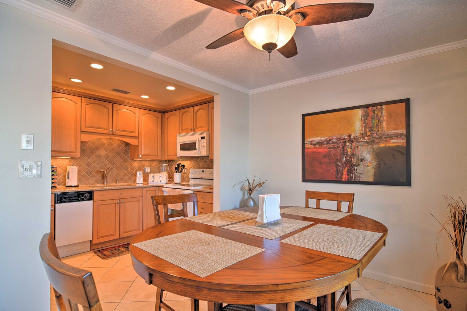 Building Photo - 5285 Coquina Key Dr SE
