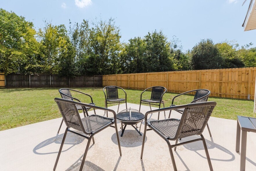 Building Photo - 103 Kentshire Ln