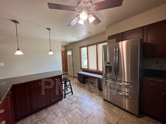 Building Photo - 7959 Beech Ave