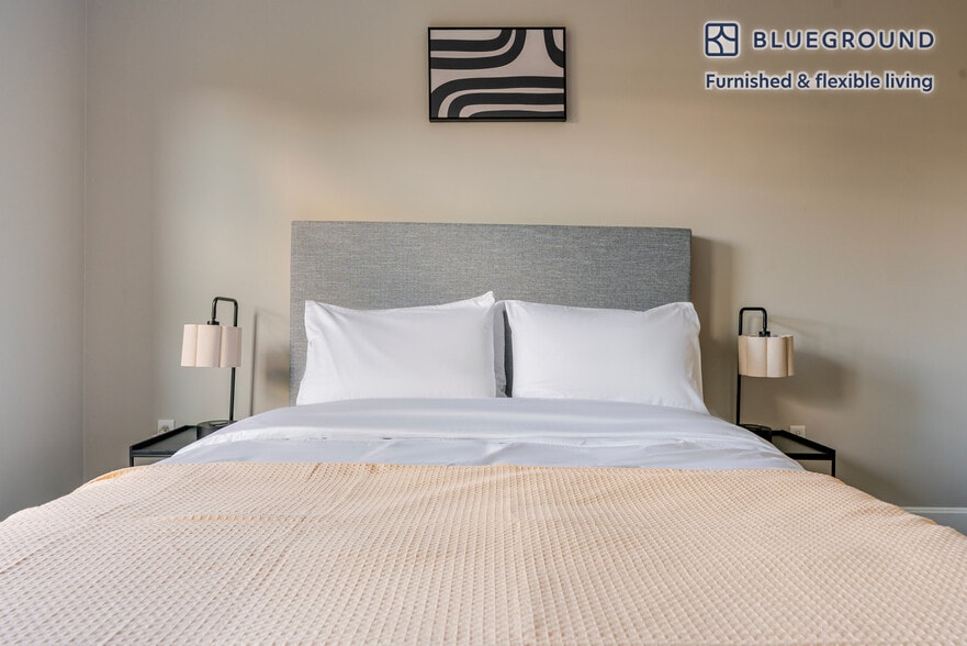 Building Photo - 7131 Arlington Rd