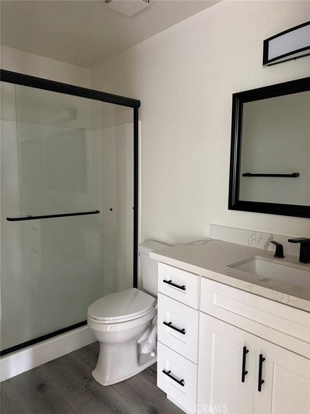 Building Photo - 408 N Flower St