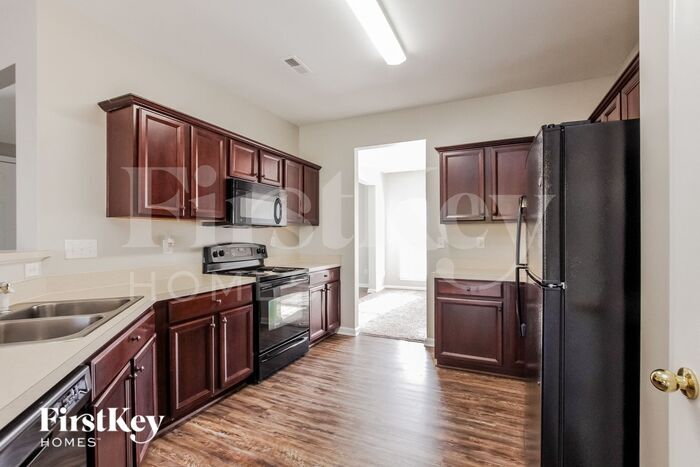 Building Photo - 2022 Bridleside Dr