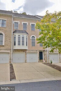 Building Photo - 12035 Treeline Way