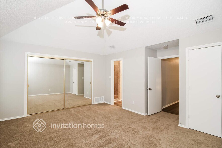 Building Photo - 1530 Knollview Ln
