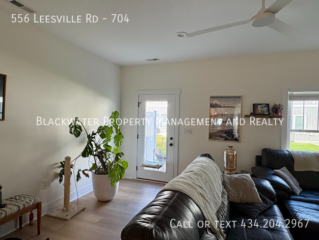 Building Photo - 556 Leesville Rd