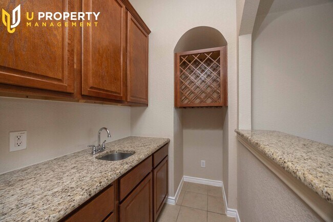 Building Photo - Charming two-story brick home in the desir...