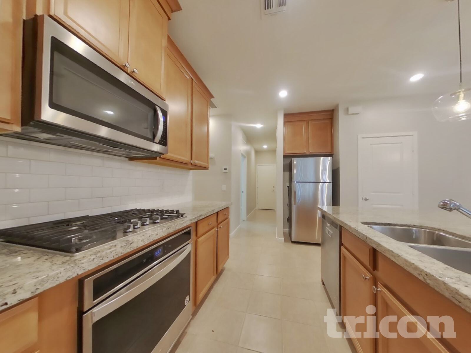 Building Photo - 13283 N 144th Ln