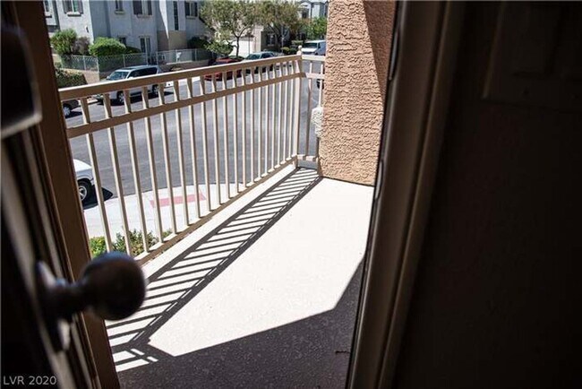 Building Photo - Northwest 3 bed, Lots of Amenities!