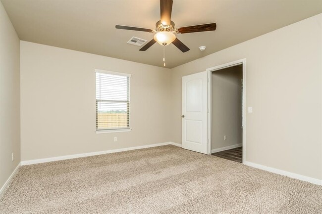 Building Photo - 901 NW 6th St