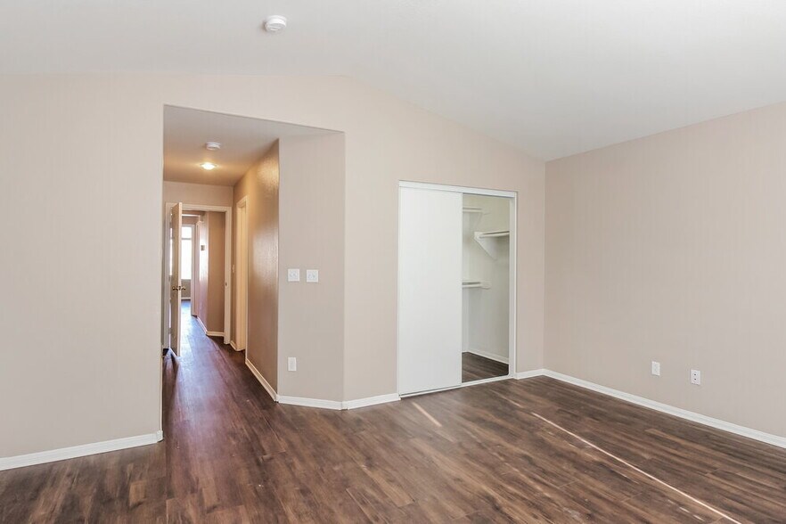 Building Photo - 4446 Wild Honey Ct