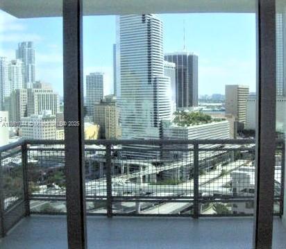Building Photo - 350 S Miami Ave