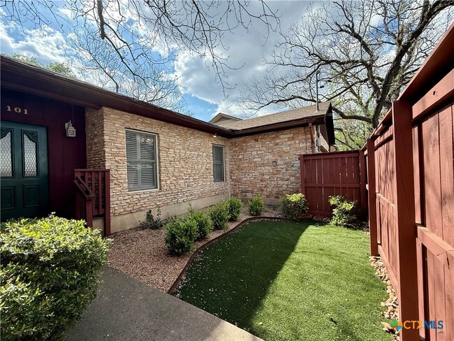 Building Photo - 101 Blanco St