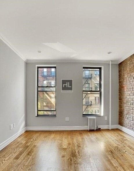 Building Photo - East 10th Street