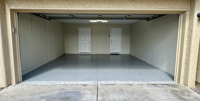 Building Photo - 18050 N 25th Way