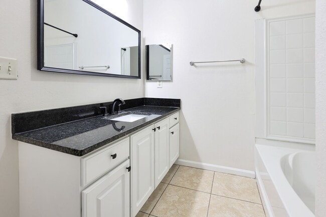 Building Photo - Bright & Airy, Newly Remodeled 3BR/2BA Condo