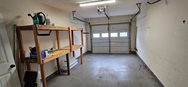 Building Photo - Charming 3 Bedroom, 2.5 Bath Home in Pike County!