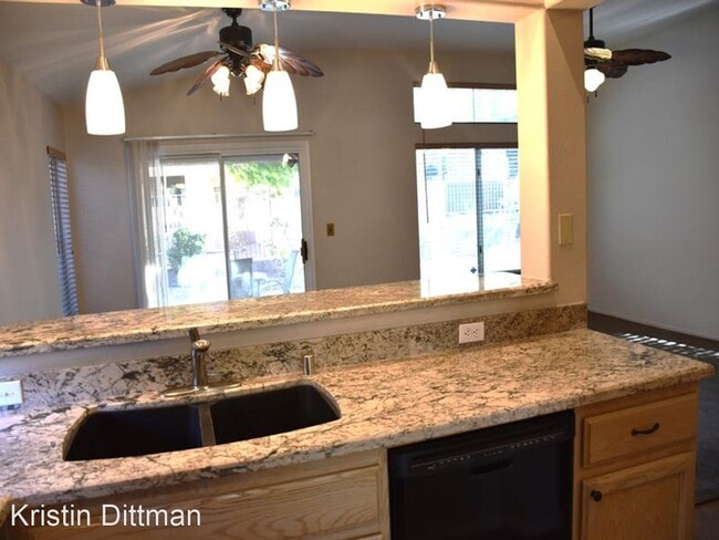 Building Photo - 2 br, 2 bath House - 2129 High Mesa Dr