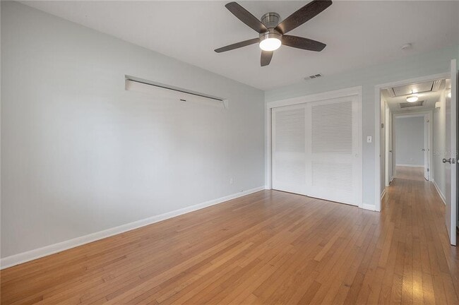 Building Photo - 4620 W Beach Park Dr
