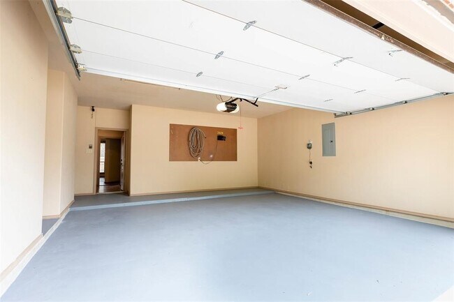 Building Photo - 23147 Enchanted Cactus Dr