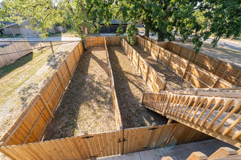 Building Photo - 605-607-607 S Champion Ave