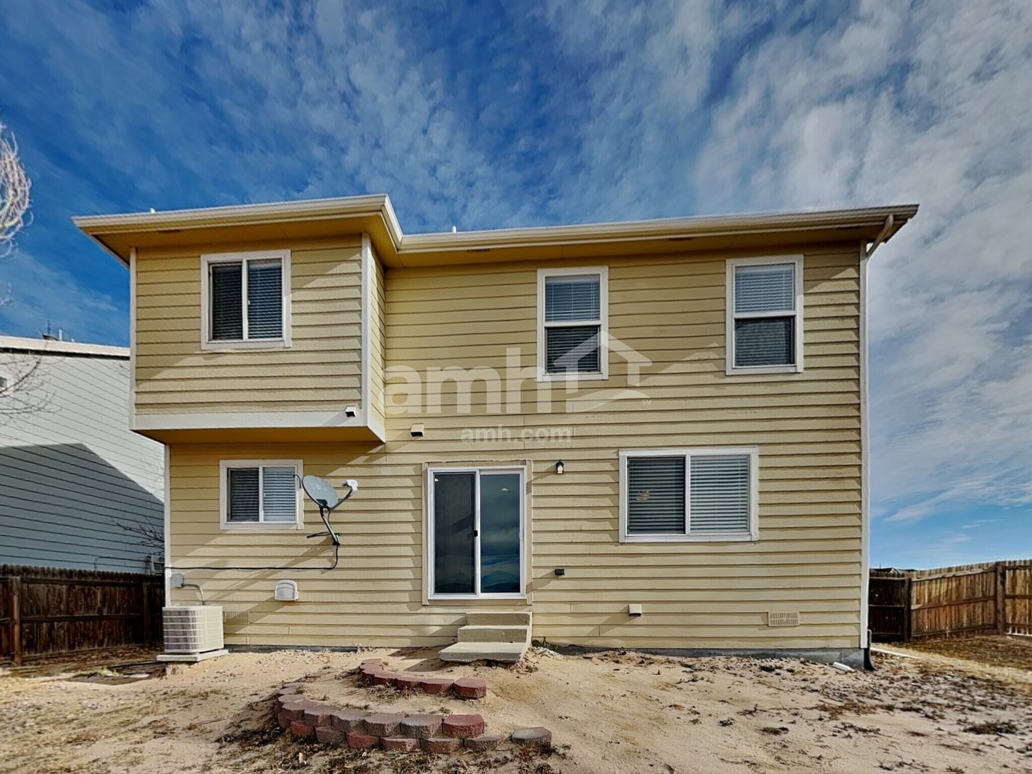 Building Photo - 2002 Springside Dr