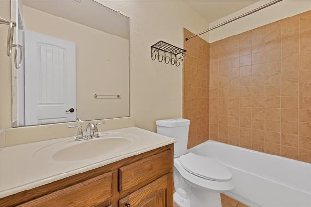 Building Photo - 9405 National Pines Dr