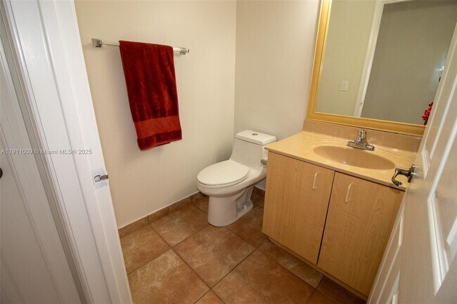 Building Photo - 5552 NW 125th Terrace