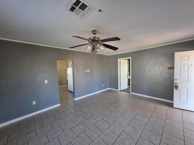 Building Photo - 1517 N Park Ave