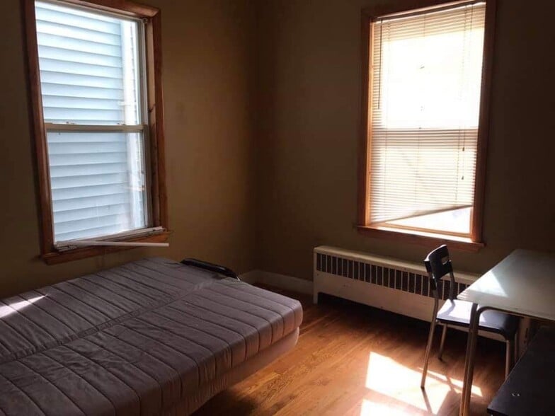 Building Photo - 252 Cypress St