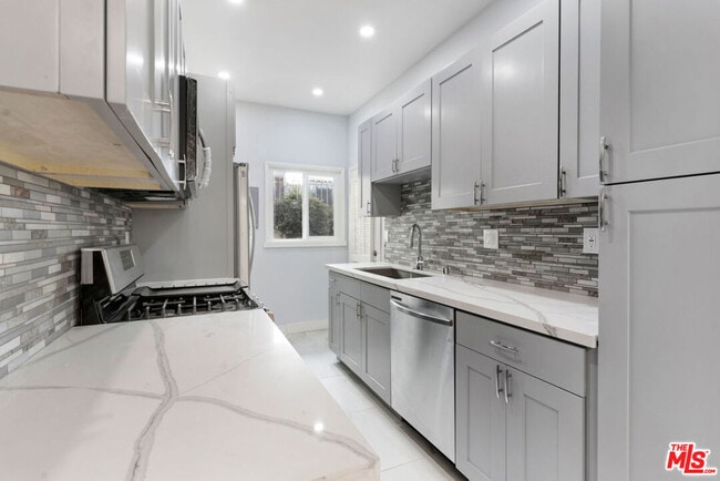 Building Photo - 9623 Charleville Blvd