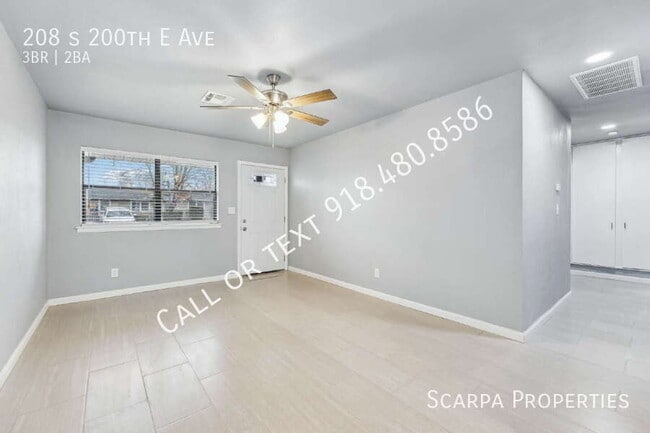 Building Photo - 208 S 200th E Ave