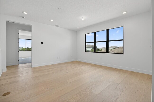 Building Photo - 10026 Skyloft St