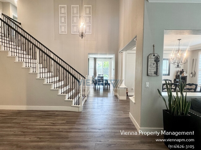 Building Photo - 2169 Mount Errigal Pl