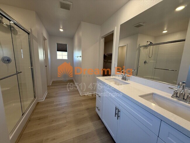 Building Photo - 2256 Stelamar Wy