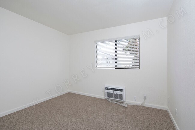 Building Photo - *OPEN HOUSE: 8/30 9-10AM* Normal Heights: ...