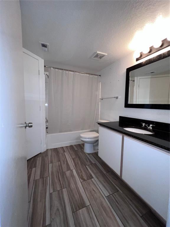 Building Photo - 2208 Antigua Pl