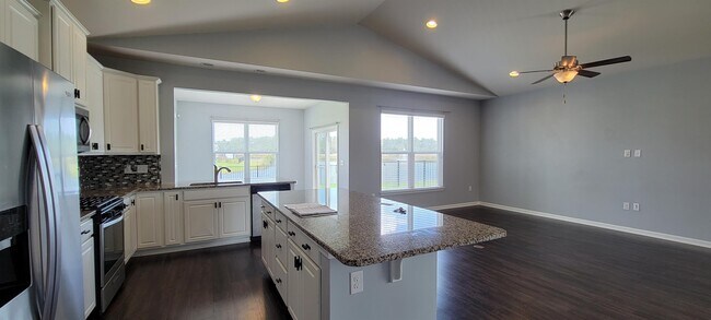 Building Photo - 1072 Caprisia Lp