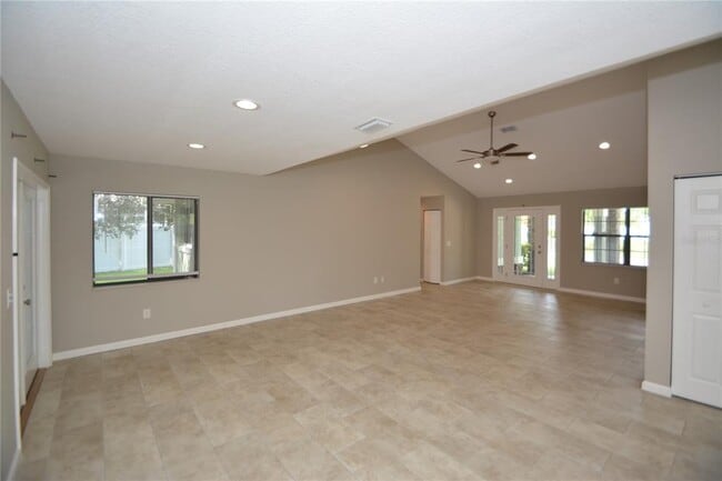 Building Photo - 17 Evansville Ln