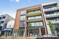 Building Photo - 2742 N Lincoln Ave